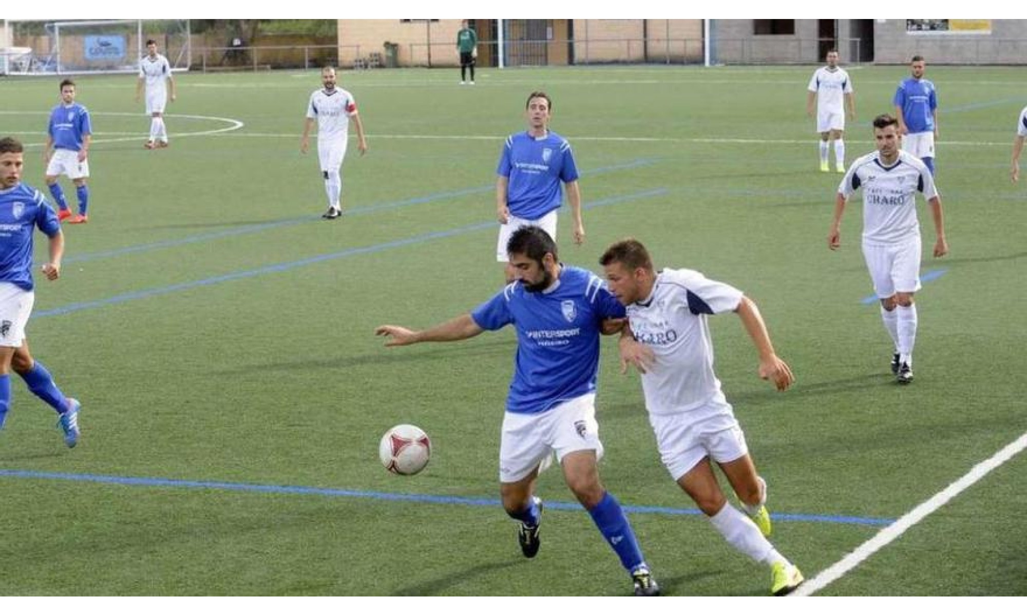As Corticeiras brilla con nuevo césped y éxito del Arosa SC