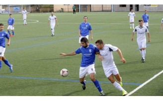 As Corticeiras brilla con nuevo césped y éxito del Arosa SC