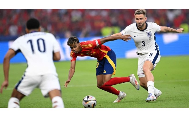 Fútbol español e inglés 2025: triunfos, tensiones y cambios estratégicos