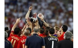 La RFAF impulsa el fútbol aragonés con reformas, torneos y logros europeos