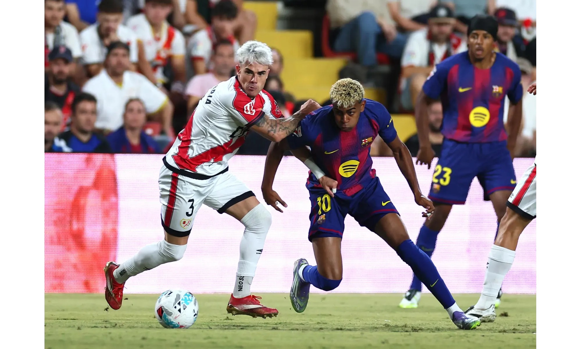 Rayo Vallecano y FC Barcelona: empate polémico marcado por fallo del VAR