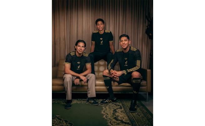 Camiseta "Golden Mexico" 2025 de la Selección Mexicana