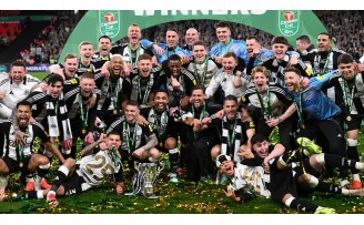 Newcastle Gana la Carabao Cup Tras 70 Años - Éxito Monumental