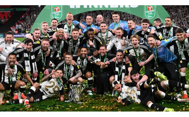 Newcastle Gana la Carabao Cup Tras 70 Años - Éxito Monumental
