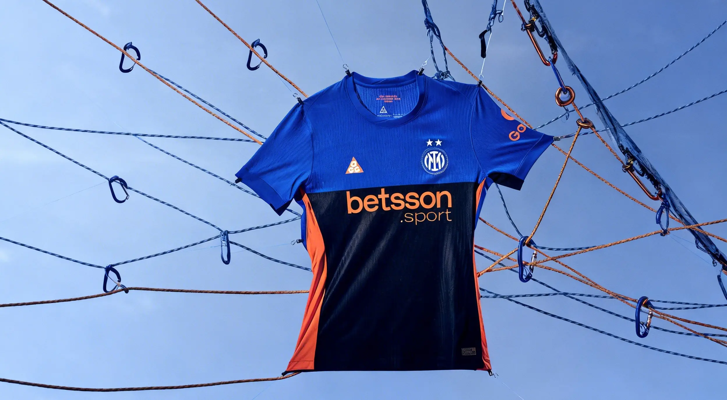 Nike ACG x Inter de Milán: cuarta equipación temporada 2025-26.