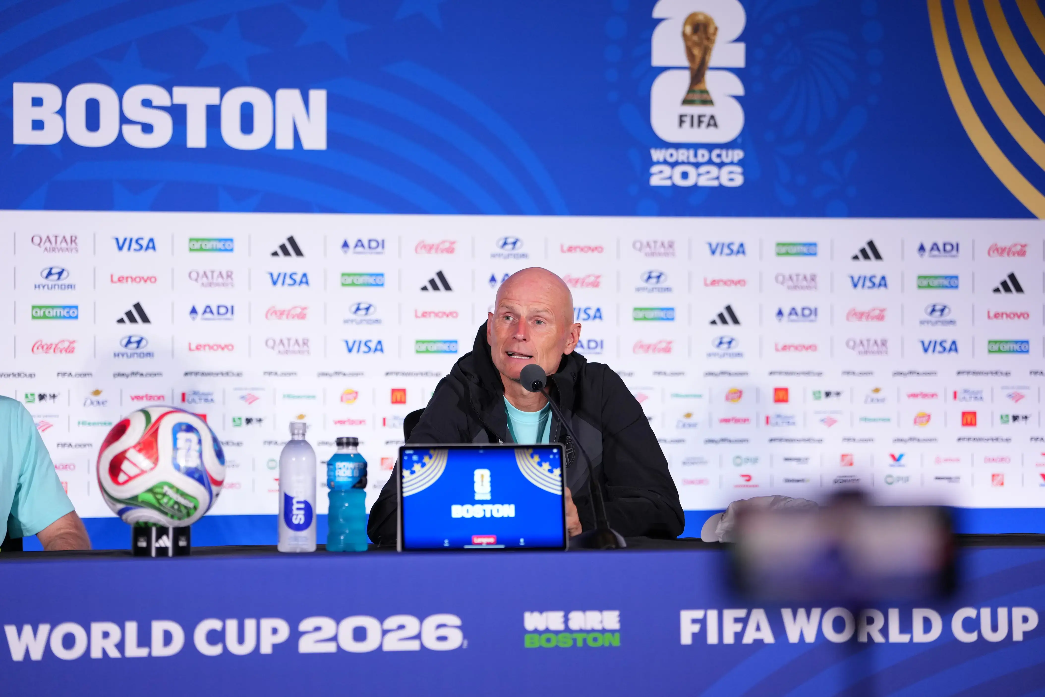 El seleccionador de Noruega, Solbakken, ha construido un sistema 4-3-3