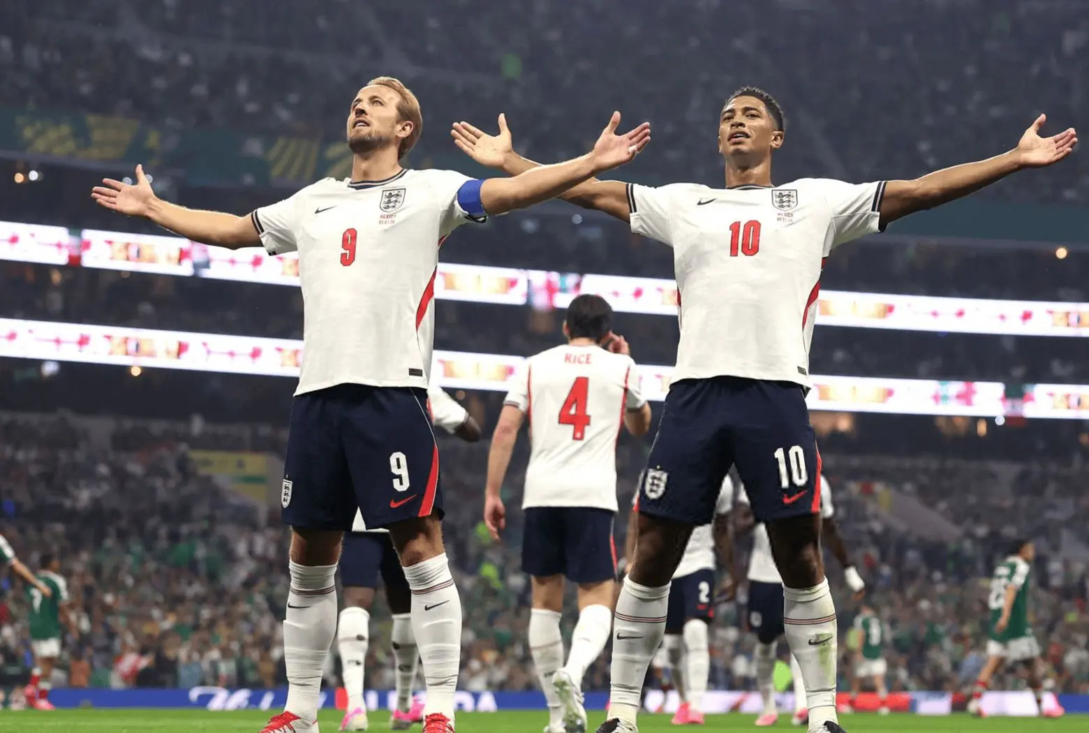 Inglaterra venció a México por 3-2.
