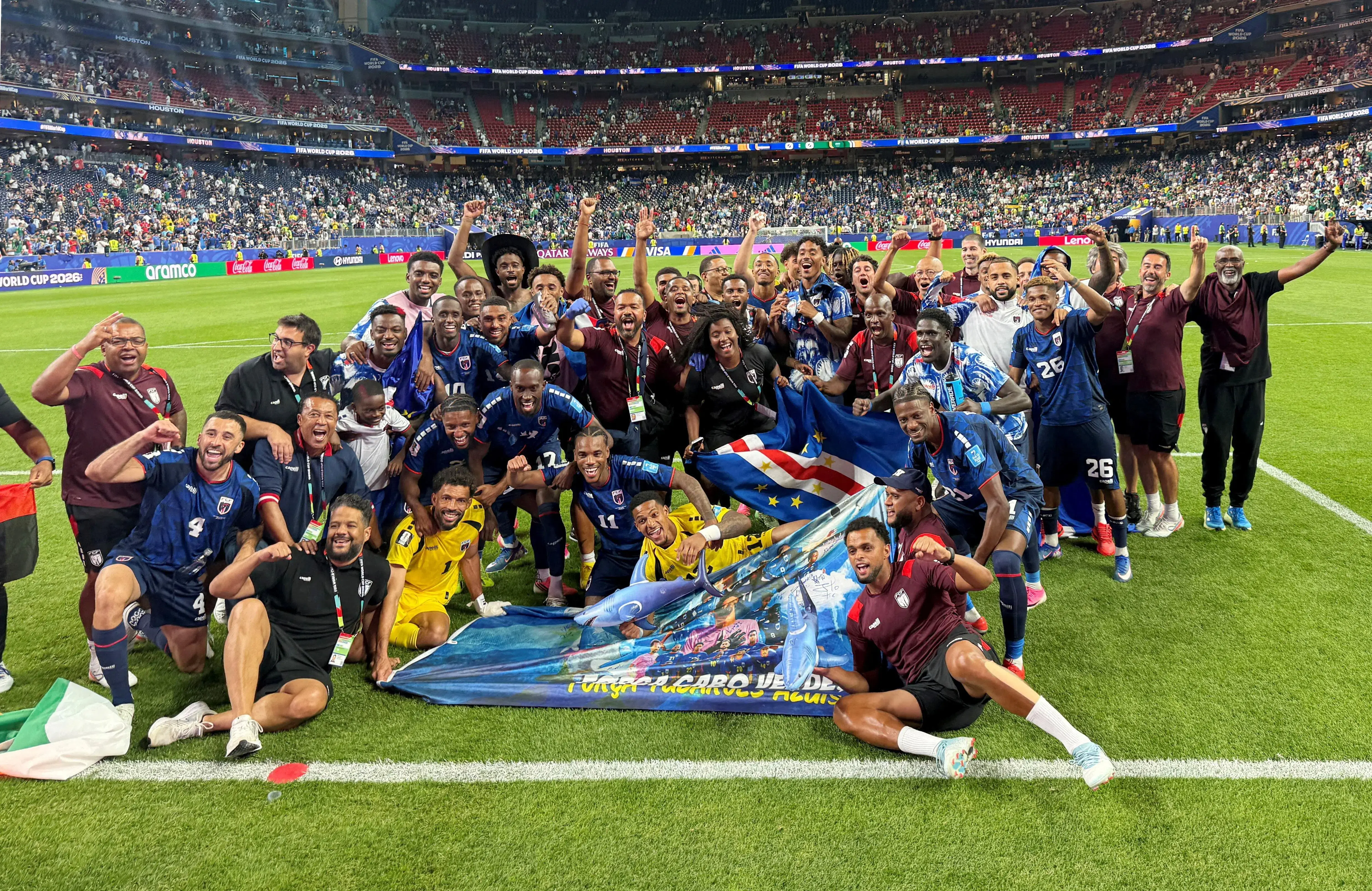 Toda la plantilla de Cabo Verde.