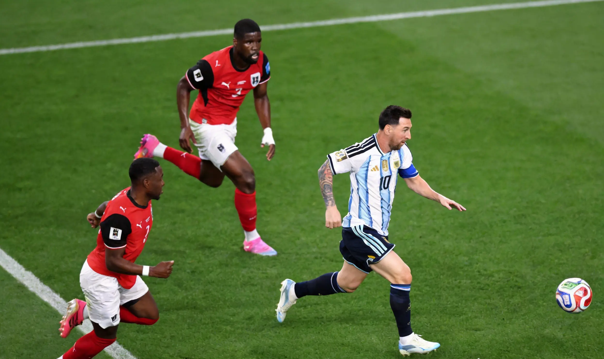 Argentina venció 2-0 a Austria.